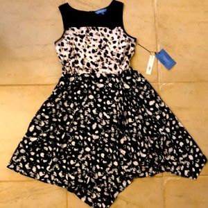 Ladies Zip Back Dress asymmetrical Hem contemporary Style Black White New